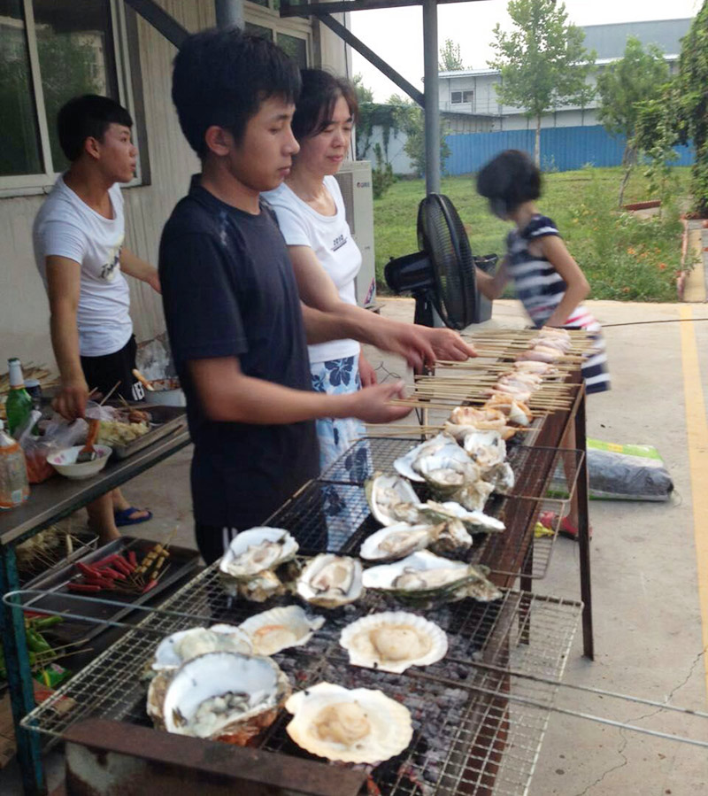 專業紙罐生產廠家軍興溢美舉辦仲夏狂歡夜