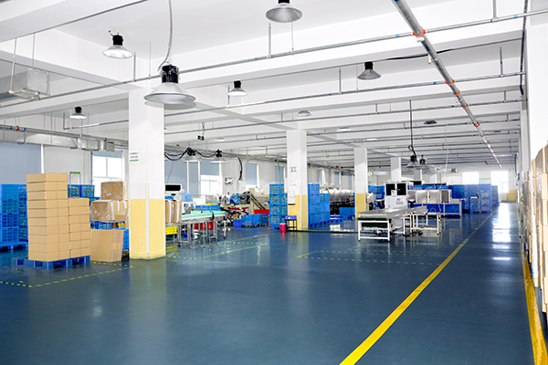 紙罐生產車間 紙罐生產車間